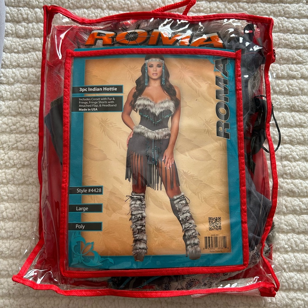 Roma Faux Fur Costume Set with Black and Gray Accents